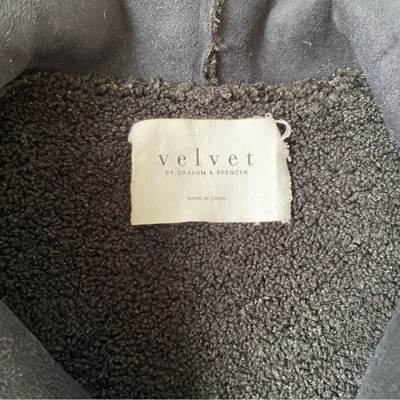 Velvet by Graham and Spencer women’s Black Faux Suede Sherpa-Lined Jacket - XS - Picture 8 of 13